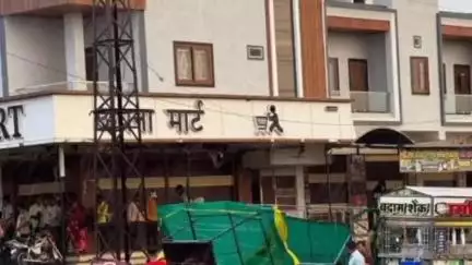 बिजौलिया: बिजोलिया में तूफान और बारिश ने मचाई तबाही, टिनशेड उड़ें, ट्रांसफॉर्मर गिरे, सड़कों पर भरा पानी
