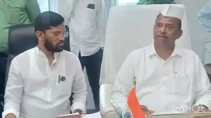 केळापूर: केळापूर आर्मी मतदार संघाच्या विकासासाठी आमदार राजू तोडसाम यांनी मुंबई येथे मंत्री नरहरी झीरवळ यांचेशी केली चर्चा