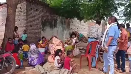 पेटरवार: कमार टोला में पानी की समस्या को लेकर दर्जनों महिला पुरुष एवं बच्चों ने किया विरोध प्रदर्शन #jansamasya