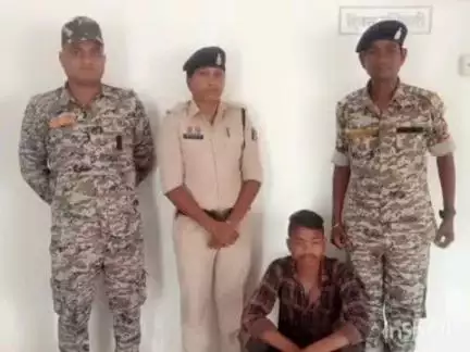 मगरलोड: ग्राम मोंहदी में एक युवक से 20 लीटर महुआ शराब बरामद, मगरलोड पुलिस ने आबकारी एक्ट के तहत किया गिरफ्तार