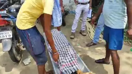কেশিয়ারি: কানপুর এলাকায় কলেজ ছাত্রীর ঝুলন্ত দেহ উদ্ধার ঘিরে চাঞ্চল্য ছড়ালো