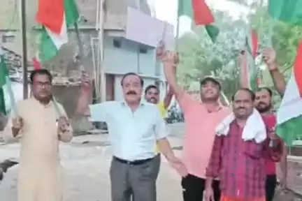 उदयपुरा: उदयपुरा वार्ड-13 बूथ-208 में ऑपरेशन सिंदूर के तहत निकाली गई तिरंगा झंडा यात्रा