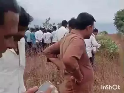 ಔರಾದ್: ಜಮಲಾಪುರ ಕ್ರಾಸ್ ಬಳಿ ಸಾರಿಗೆ ಸಂಸ್ಥೆ ಬಸ್ ಪಲ್ಟಿ, ಇಬ್ಬರಿಗೆ ಗಂಭೀರ ಗಾಯ, ತಪ್ಪಿದ ಭಾರೀ ಅನಾಹುತ
