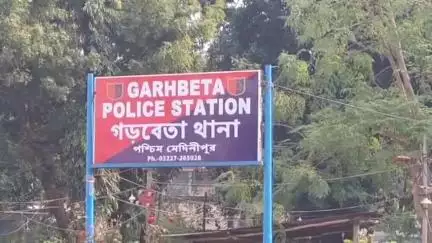 গড়বেতা ১: পথ দুর্ঘটনায় মৃত্যু হল যুবকের দেহ পাঠানো হলো গড়বেতা থেকে ময়না তদন্তের জন্য মেদনীপুর মেডিকেল কলেজে