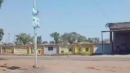 सुवासरा: सुवासरा के गेलाना गांव में बाइक से गिरने से दो लोग घायल, डायल 100 से अस्पताल पहुंचाया