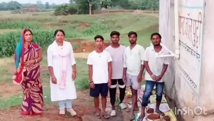 पालोजोरी: पालोजोरी:- जमुआ मुखिया ने खराब पड़े नल को कराया ठीक , #पेयजल समस्या हुई दूर