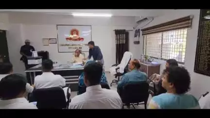 દેવગઢબારીયા: મામલતદાર કચેરી ખાતે રાજ્યકક્ષાના મંત્રી બચુભાઈ ખાબડ જોતરાયા વડાપ્રધાનના આગમન કામગીરીમાં
