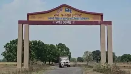 सतना के टिकुरी अकौना गांव में मृत व्यक्ति को मिल रहा है राशन महिला सरपंच ने सीएम हेल्प लाइन में की शिकायत।
#jansamshya