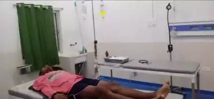 टेटिया बम्बर: गोकुल चक गांव में वज्रपात से किशोर घायल