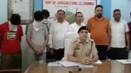 कालांवाली: पुलिस ने गांव नौरंग क्षेत्र से कार सवार तीन लोगों को लगभग ₹20 लाख की हेरोइन के साथ किया गिरफ्तार