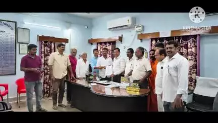 ఇల్లందు: ఇల్లందు లో సింగరేణి జిఎం కి వినతి పత్రం అందజేసిన పార్టీ నాయకులు