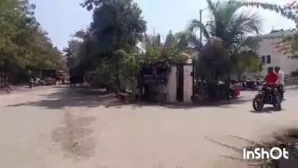 येवला: एरंडगाव सातारे रोडवर मोटरसायकल विहिरीच्या कठड्याला धडकून विहिरीत पडून एकाचा मृत्यू
