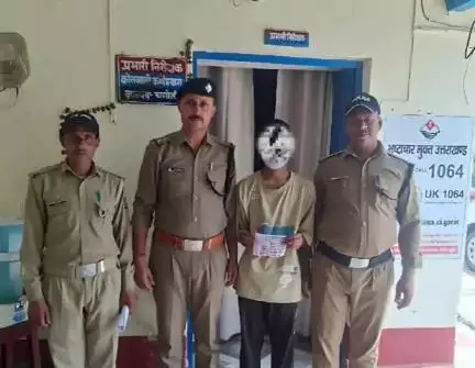 कर्णप्रयाग: कर्णप्रयाग पुलिस ने 6.23 ग्राम अवैध स्मैक के साथ एक आरोपित को गिरफ्तार कर वाहन को सीज किया