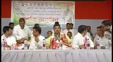 বৰমা ভাগ: বৰপেটাৰোডত কংগ্ৰেছৰ নৱনিৰ্বাচিত সদস্য, সদস্যাসকলৰ সম্বৰ্ধনা অনুষ্ঠানত উপস্থিত সাংসদ ৰকিবুল হুছেইন
