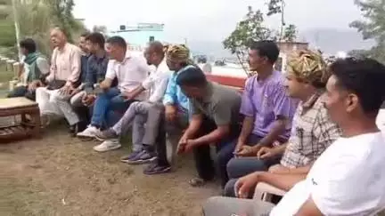 नमहोल: रेस्ट हाउस नम्होल में पूर्व मंत्री रामलाल ठाकुर ने सुनी जनसमस्याएं, अधिकारियों को दिए त्वरित समाधान के निर्देश