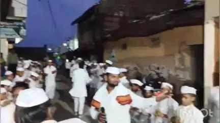 दर्यापूर: मुऱ्हा येथे महाराष्ट्र वारकरी महामंडळ यांनी काढली गावातून मिरवणूक