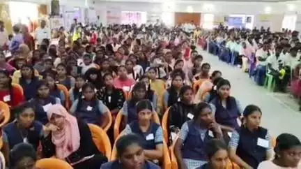 சங்கரன்கோயில்: "IAS தேர்வில் 5வது முறை தான் வெற்றி பெற்றேன்" - தனியார் கல்லூரியில் நடைபெற்ற 'கல்லூரி கனவு - 2025' நிகழ்வில் கலெக்டர் பேச்சு