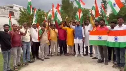 कुरसाकांटा: कुर्साकांटा में ऑपरेशन सिंदूर के समर्थन में भाजपा ने निकाली भव्य तिरंगा यात्रा, देशभक्ति के रंग में रंगा पूरा इलाका
