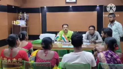বজবজ ২: এলাকার সার্বিক উন্নয়ন ও এলাকাবাসীদের নানান সমস্যা সংক্রান্ত বিষয় নিয়ে একটি আলোচনা বৈঠকের ডাক দেয়া হয়।