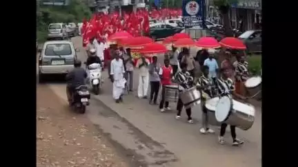 മാനന്തവാടി: സി.പി.എം വയനാട് മാർച്ചിന്റെ മൂന്നാം ദിനം വെള്ളമുണ്ട എട്ടേനാലിൽ സമാപിച്ചു, മന്ത്രി ഒ.ആർ കേളു പങ്കെടുത്തു