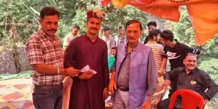 सिहुंता: पूर्व विधायक बिक्रम सिंह जरयाल ने ग्राम पंचायत मोतला के गांव दाढनू नलोह में की शिरकत