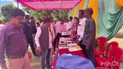 बास्तानार: बास्तानार विकासखंड के कोड़ेनार में समाधान शिविर का आयोजन किया गया