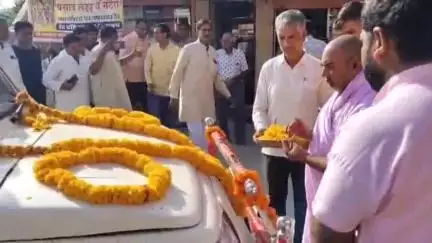 कोटड़ी: कोटडी शुरभी गौशाला में रोगी गोवंश के लिए एम्बुलेंस का शुभारंभ, रामस्नेही संप्रदाय के महाराज निर्मलराम ने किया शुभारंभ