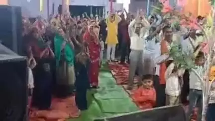 करकेली: ग्राम सिंहपमर में संगीतमय श्रीमद्भागवत कथा, व्यासपीठ आचार्य शालिग्राम तिवारी महाराज ने बताया महत्व