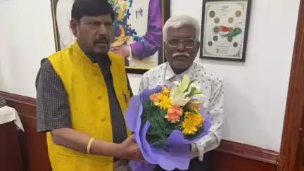 तिरोडा: नागेश बडगे यांची रिपब्लिकन पार्टी तिरोडा-गोरेगाव विधानसभा प्रभारीपदी निवड