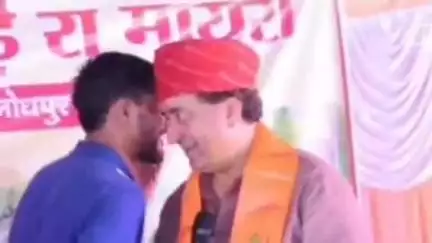 गुड़ामालानी: राज्यमंत्री के के विश्नोई ने लुणवा जागीर का दौरा किया, आयोजित भागवत कथा में की शिरकत