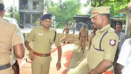 கயத்தாறு: காமநாயக்கன்பட்டி கிராமத்தில் புற காவல் நிலையத்தை திறந்து வைத்த SP ஆல்பர்ட் ஜான்
