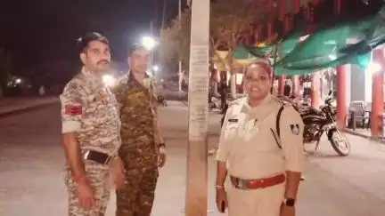 महाराजपुर: गढ़ीमलहरा थाना क्षेत्र में लगे कैमरों को जांचने पहुंची थाना प्रभारी, बंद मिले कैमरों को जल्द चालू कराने की कही बात