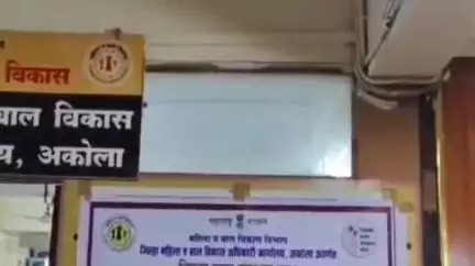 तेल्हारा: जिल्ह्यात ५ बालविवाह रोखले; एका प्रकरणी गुन्हा दाखल अकोला जिल्ह्यात या आठवड्यात एकूण ५ बालविवाह रोखण्यात आले यश.