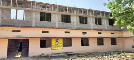 फरसाबहार: तपकरा में स्वामी आत्मानंद स्कूल के निर्माण कार्य का किया गया निरीक्षण, घटिया सामग्री हटाने के दिए गए निर्देश
