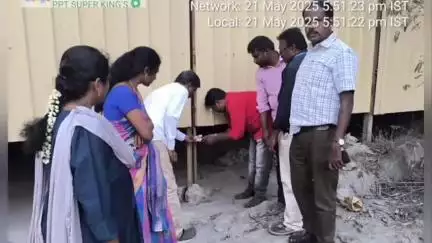 கிணத்துக்கடவு: தாலுக்காவில் கனிமவளம் இருப்பு கிடங்கு வைக்க முறையான அனுமதி பெறாமல் இயங்கி வந்த 3 கிரஷர்களுக்கு சீல் வைத்த அதிகாரிகள்