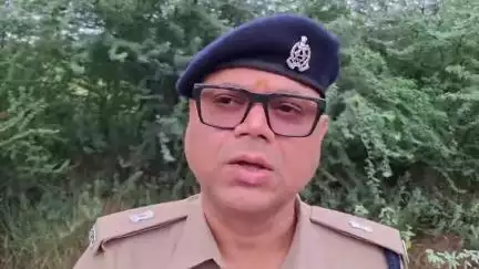 सलोन पुलिस द्वारा 02 शातिर गौ तश्कर को पुलिस मुठभेड़ में किय गिरफ्तार 
इस संबंध में अपर पुलिस अधीक्षक रायबरेल वक्तव्य,