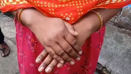মিনাখাঁ: গৃহবধূকে ধর্ষণের অভিযোগ তৃণমূল নেতার আত্মীয়র বিরুদ্ধে, তদন্তে মিনাখাঁ থানার পুলিশ