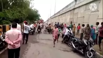 मुसाफिरखाना: जगदीशपुर थाना क्षेत्र के श्री रामगंज चौराहे के समीप मिला अज्ञात युवक का शव, पुलिस ने भेजा पोस्टमार्टम के लिए