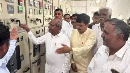 દિયોદર: દિયોદર ધારાસભ્ય કેશાજી  ચૌહાણના હસ્તે ચાંગા પંપીગ સ્ટેશન થી પાણી છોડવામાં આવી.