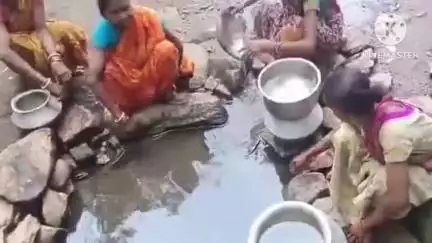 सिल्ली: सिल्ली ठुंगरुडीह गांव के उपर टोला में बिजली एवं पानी की घोर समस्या, डांड़ी का पानी पीने को विवश हैं