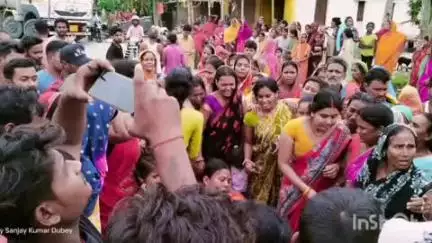 कोटवा: राजापुर मठिया चौक के पास एनएच पर अज्ञात वाहन की ठोकर से गुरुवार को 24 वर्षीय युवक की हुई मौत