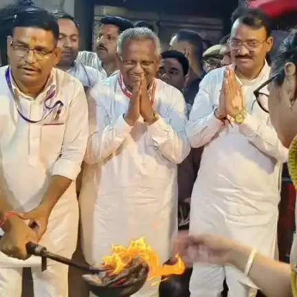चौहटन: देशनोक में विधायक आदूराम मेघवाल ने पूर्व मुख्यमंत्री वसुंधरा राजे के साथ करणी माता का लिया आशीर्वाद