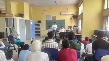 बहल: आईटीआई बहल में आयोजित कैंपस प्लेसमेंट ड्राइव में 35 छात्रों का चयन