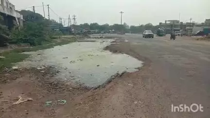 સોજીત્રા: મોટી ચોકડી વિસ્તારમાં ઉભરાતી ગટરોને કારણે સ્થાનિકો પરેશાન, ગંદકીનુ સામ્રાજ્ય #Jansamasya