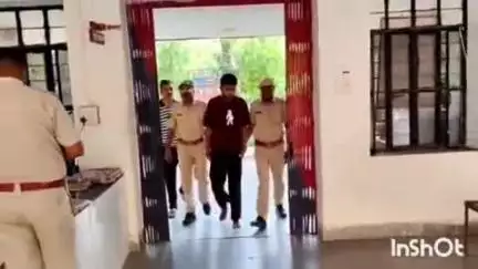 गढ़ी: NDPS एक्ट में 2 साल से फरार वांछित आरोपी को गढ़ी थाना पुलिस ने किया गिरफ्तार