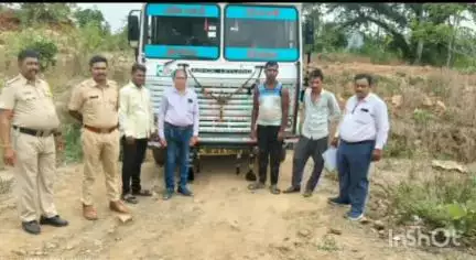 कुही: अवैधरित्या मुरुम वाहतूक करणारा टिप्पर वेलतुर शिवारात महसूल व पोलिस विभागाने पकडला