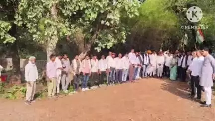 बकानी: बकानी कस्बे के भाजपा कार्यकर्ताओं ने भाजपा मंडल अध्यक्ष के नेतृत्व में जिला स्तर पर आयोजित तिरंगा यात्रा में भाग लिया