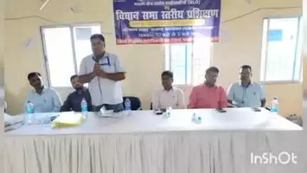 लखनौर: लखनौर प्रखंड कार्यालय के सभागार में बीएलओ का दो दिवसीय प्रशिक्षण शुरू
