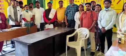 चुरचु: बहेरा पंचायत में मुखिया देवकी महतो के सौजन्य से हजारीबाग कॉलेज ऑफ़ डेंटल साइंस ने लगाया स्वास्थ्य जांच शिविर