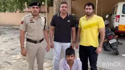 गोहाना: दमकन खेड़ी के पास पुलिस ने एक आरोपी को अवैध हथियार के साथ पकड़ा